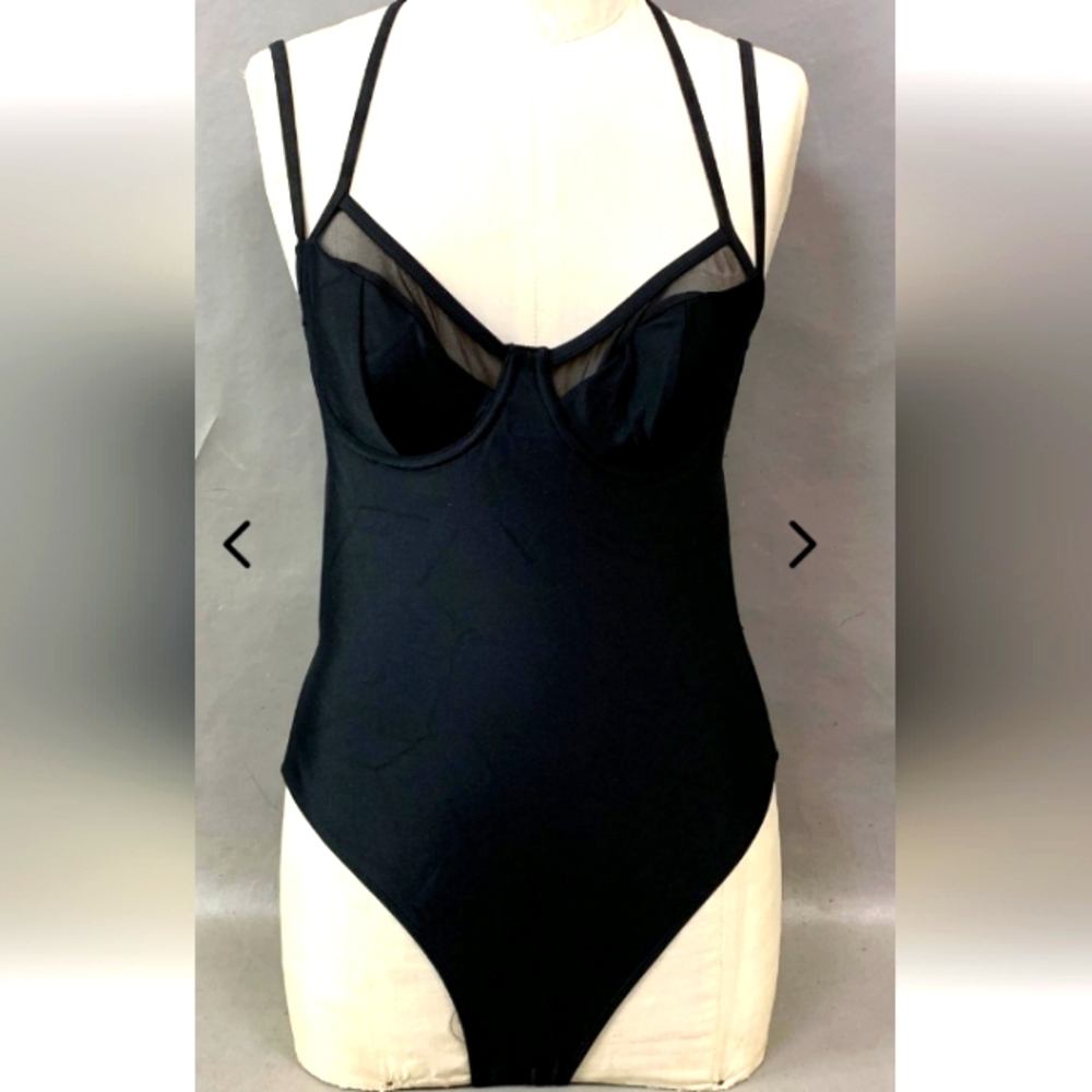 *WORKOUT* NWT Black Cupshe bathing suit size S